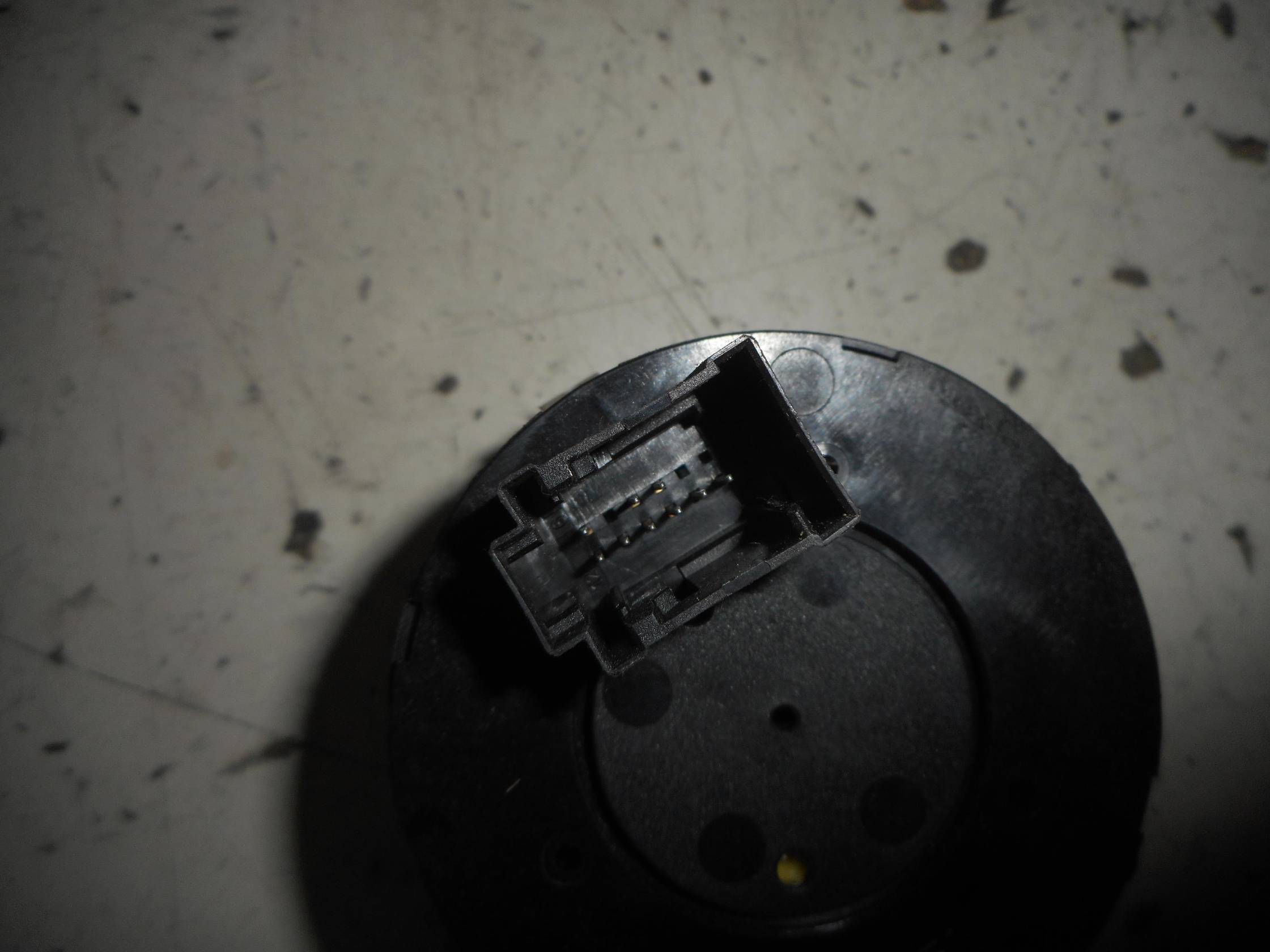 Interruttore blocco comando luci